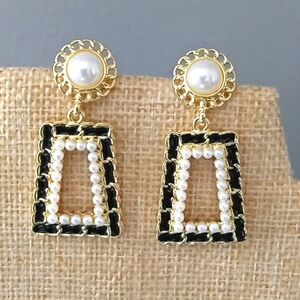 New Pearl Dangle Earrings